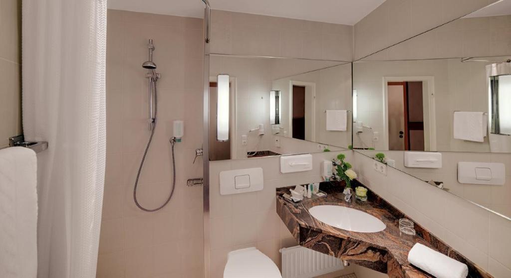 Hotel Am Rathaus اوغسبورغ الغرفة الصورة