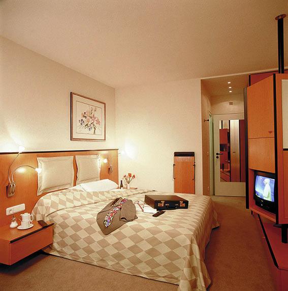 Hotel Am Rathaus اوغسبورغ المظهر الخارجي الصورة